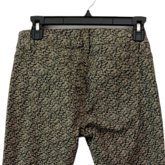 Cabi Ditsy Olive Green Floral Stretch Skinny Jeans Size 2 Style# 5083 - Picture 6 of 13